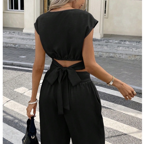 Solid Tie Back Scoop Neck Crop Top Wide Leg Pants Set - Picture 3 of 8